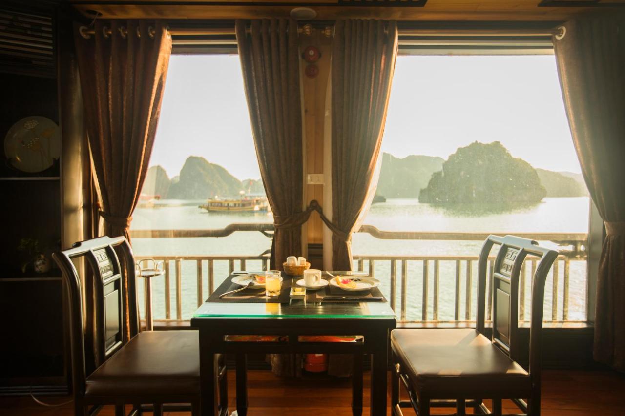 Cozy Boutique Cruise Hotel Dong Khe Sau Ngoại thất bức ảnh