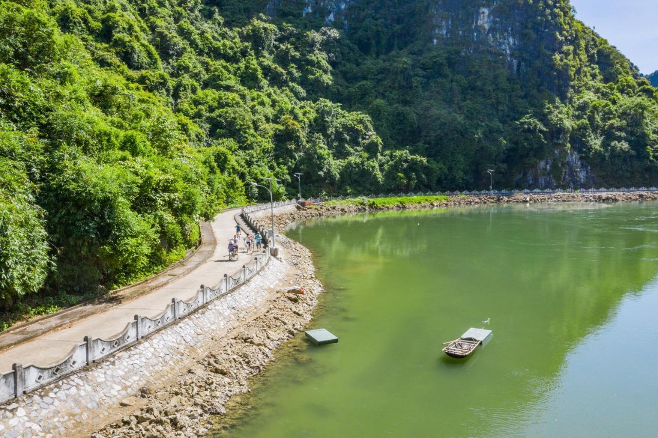 Cozy Boutique Cruise Hotel Dong Khe Sau Ngoại thất bức ảnh