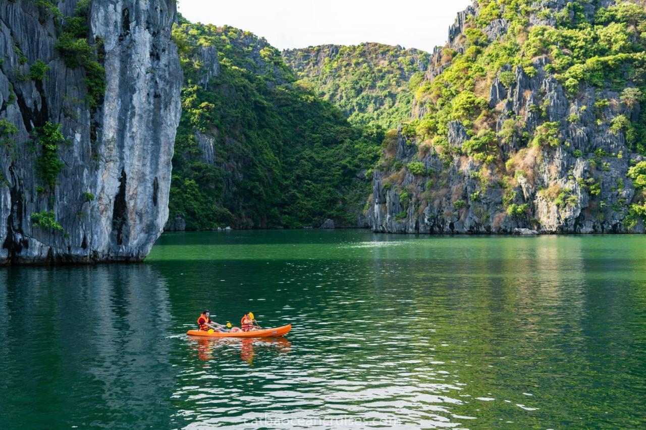 Cozy Boutique Cruise Hotel Dong Khe Sau Ngoại thất bức ảnh