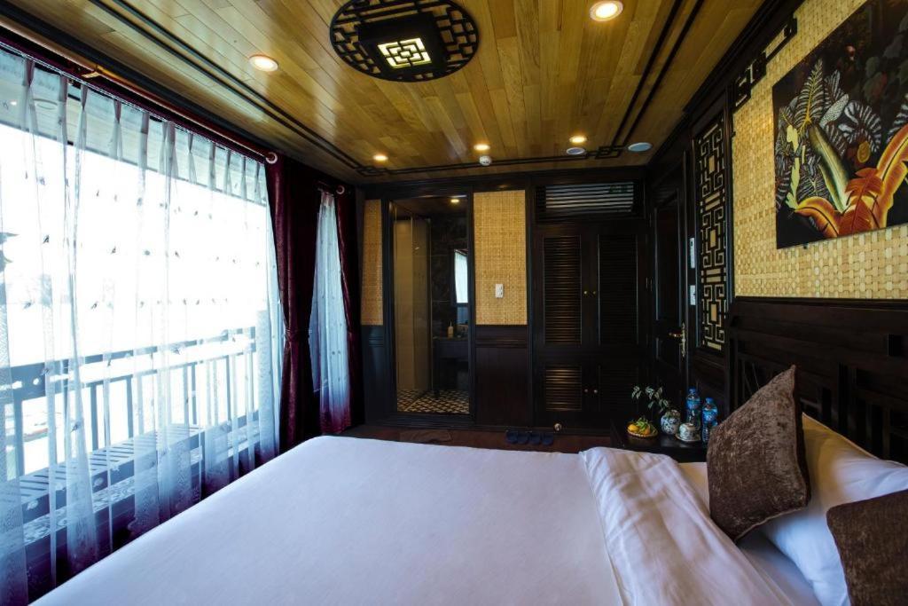 Cozy Boutique Cruise Hotel Dong Khe Sau Ngoại thất bức ảnh