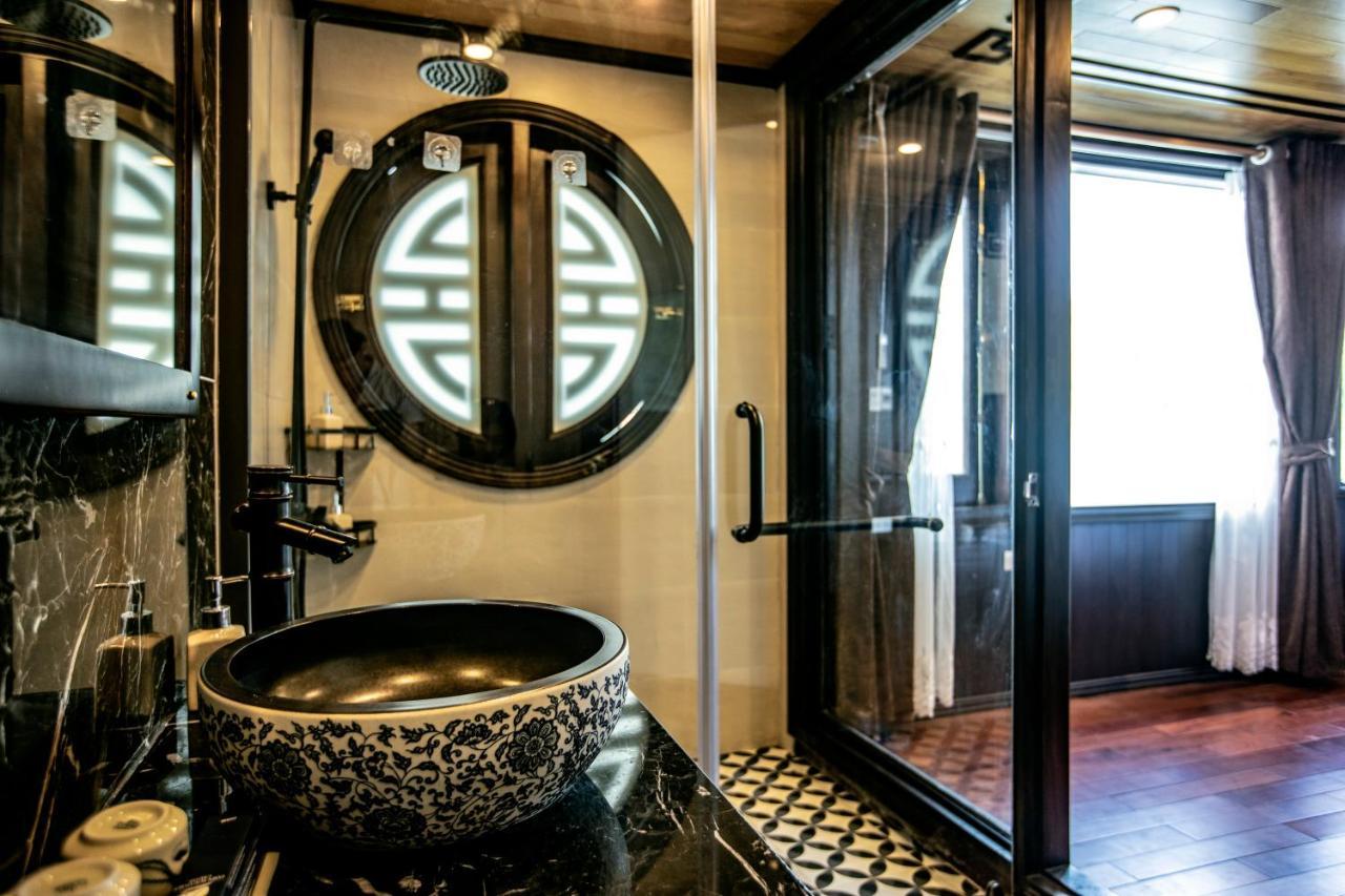Cozy Boutique Cruise Hotel Dong Khe Sau Ngoại thất bức ảnh