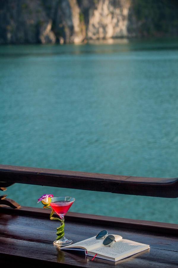 Cozy Boutique Cruise Hotel Dong Khe Sau Ngoại thất bức ảnh