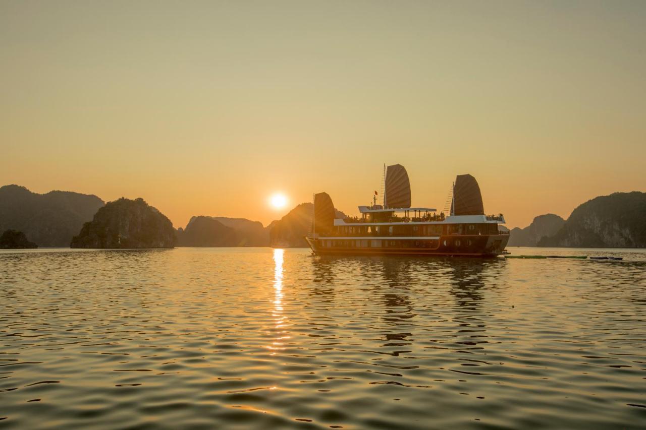 Cozy Boutique Cruise Hotel Dong Khe Sau Ngoại thất bức ảnh