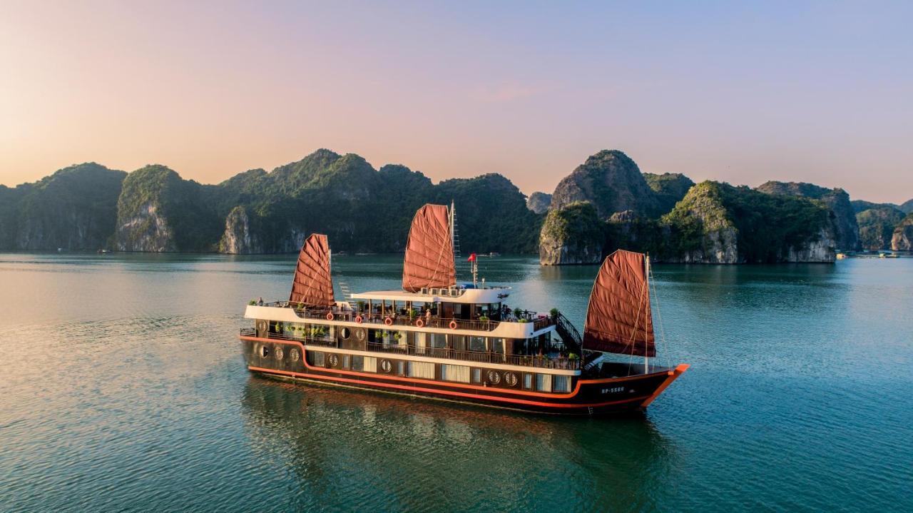 Cozy Boutique Cruise Hotel Dong Khe Sau Ngoại thất bức ảnh
